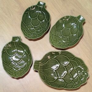 Green Artichoke Ceramic Plates Set